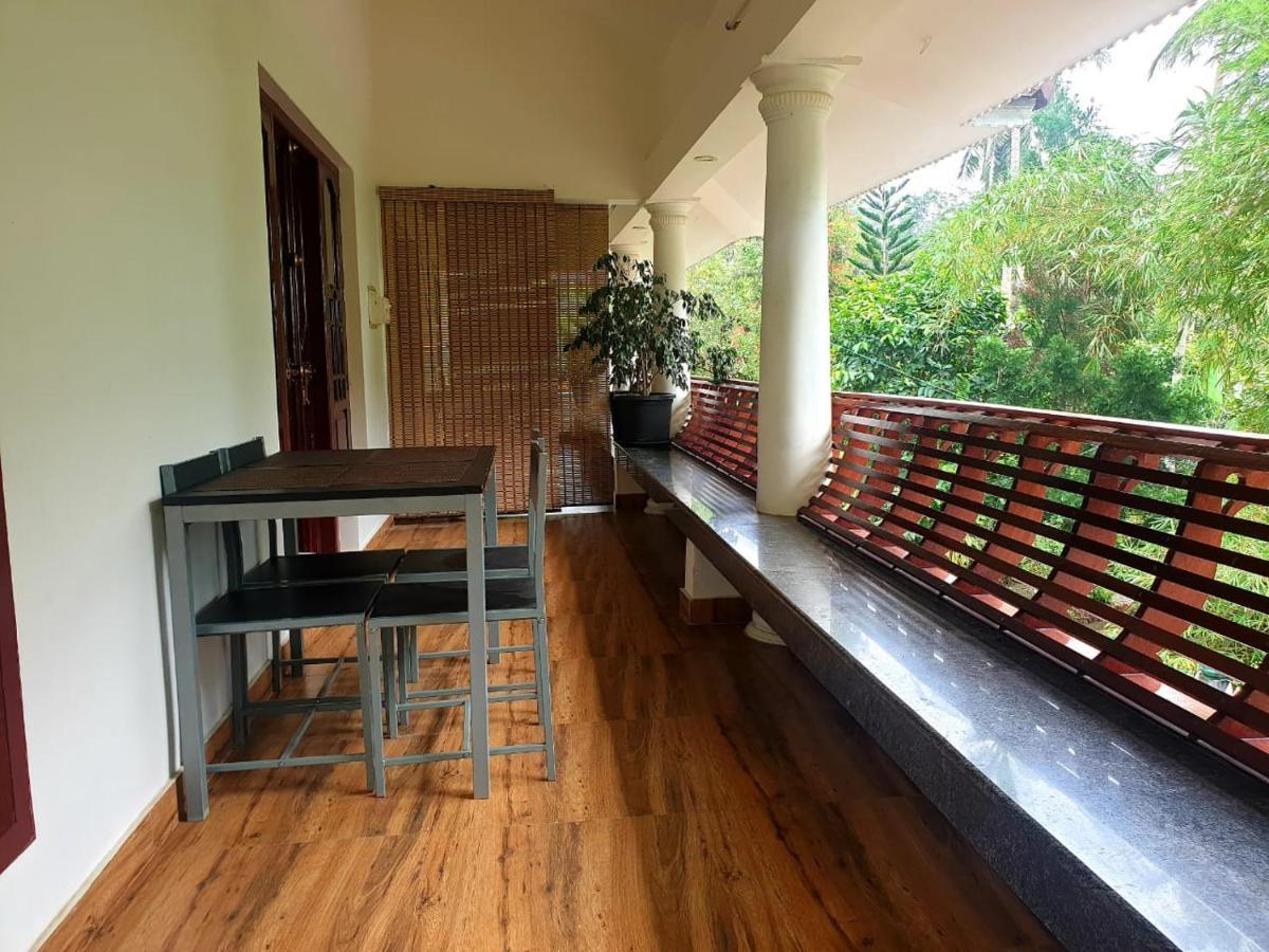 Amritham Holidays Homestay Trivandrum Thiruvananthapuram Extérieur photo