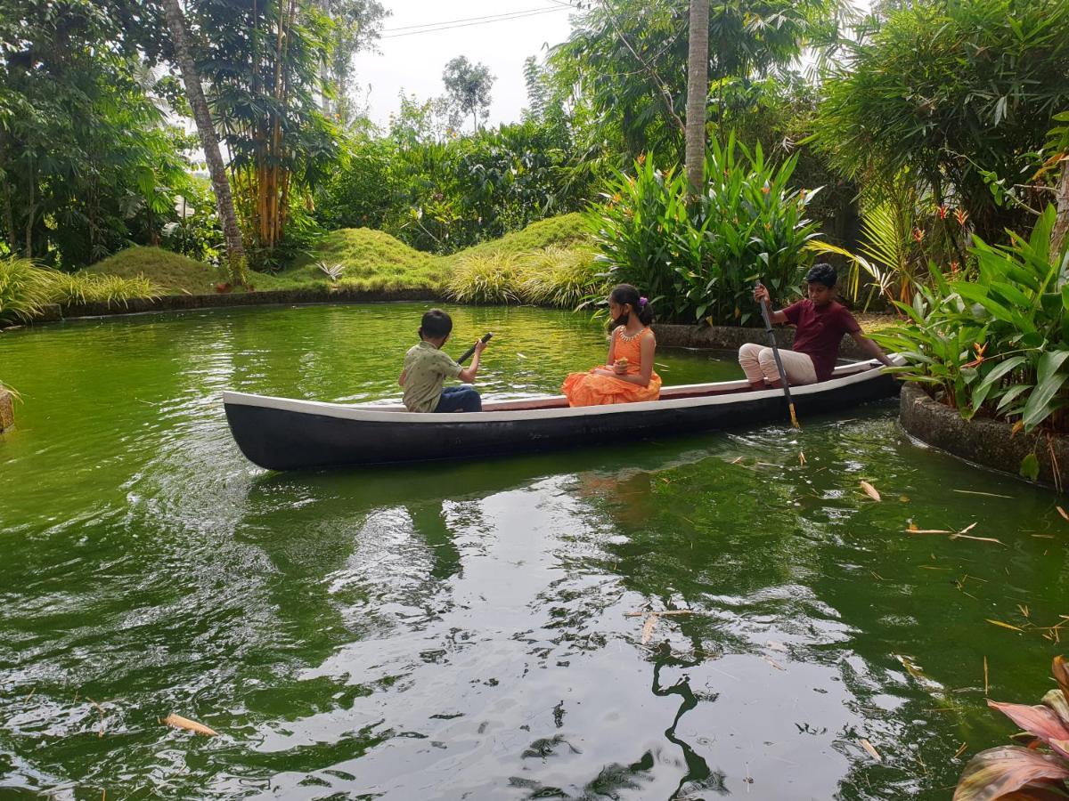 Amritham Holidays Homestay Trivandrum Thiruvananthapuram Extérieur photo