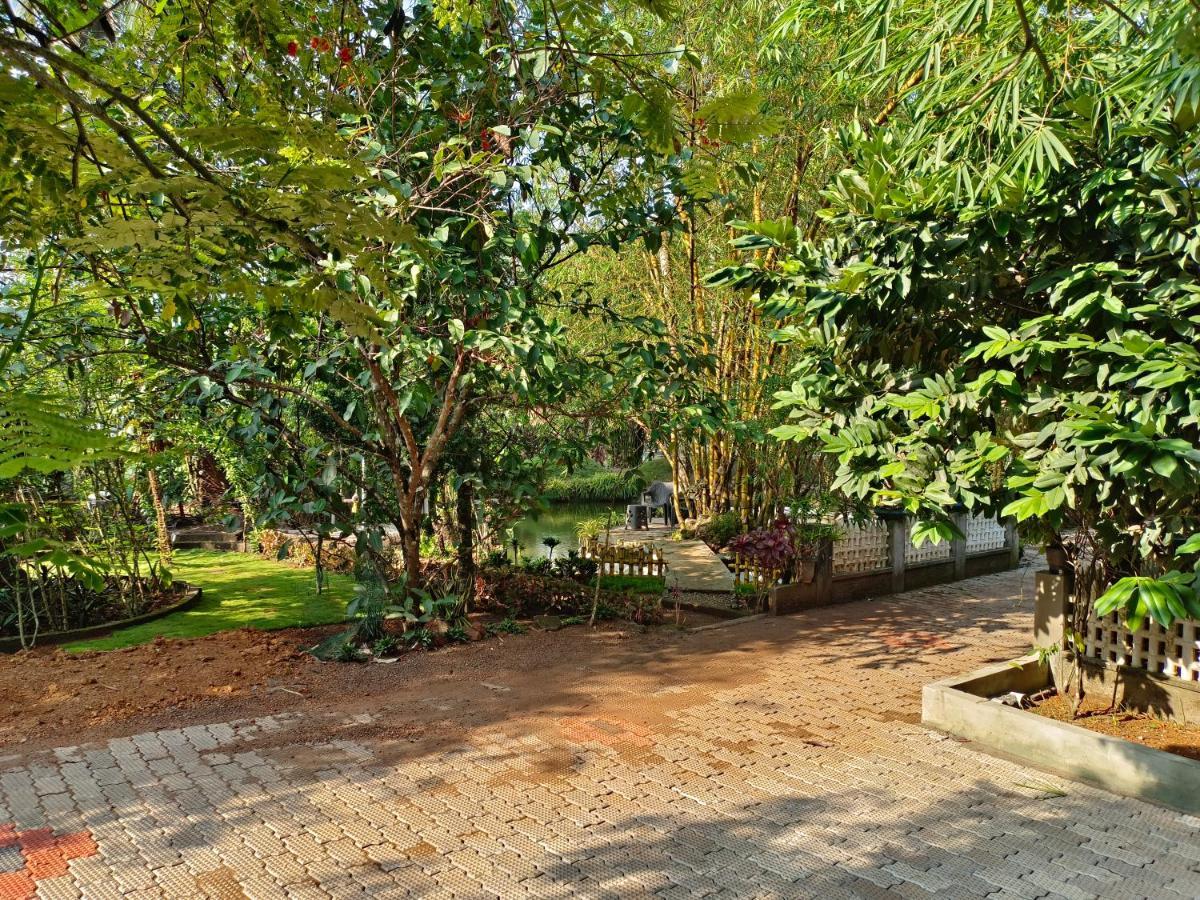 Amritham Holidays Homestay Trivandrum Thiruvananthapuram Extérieur photo