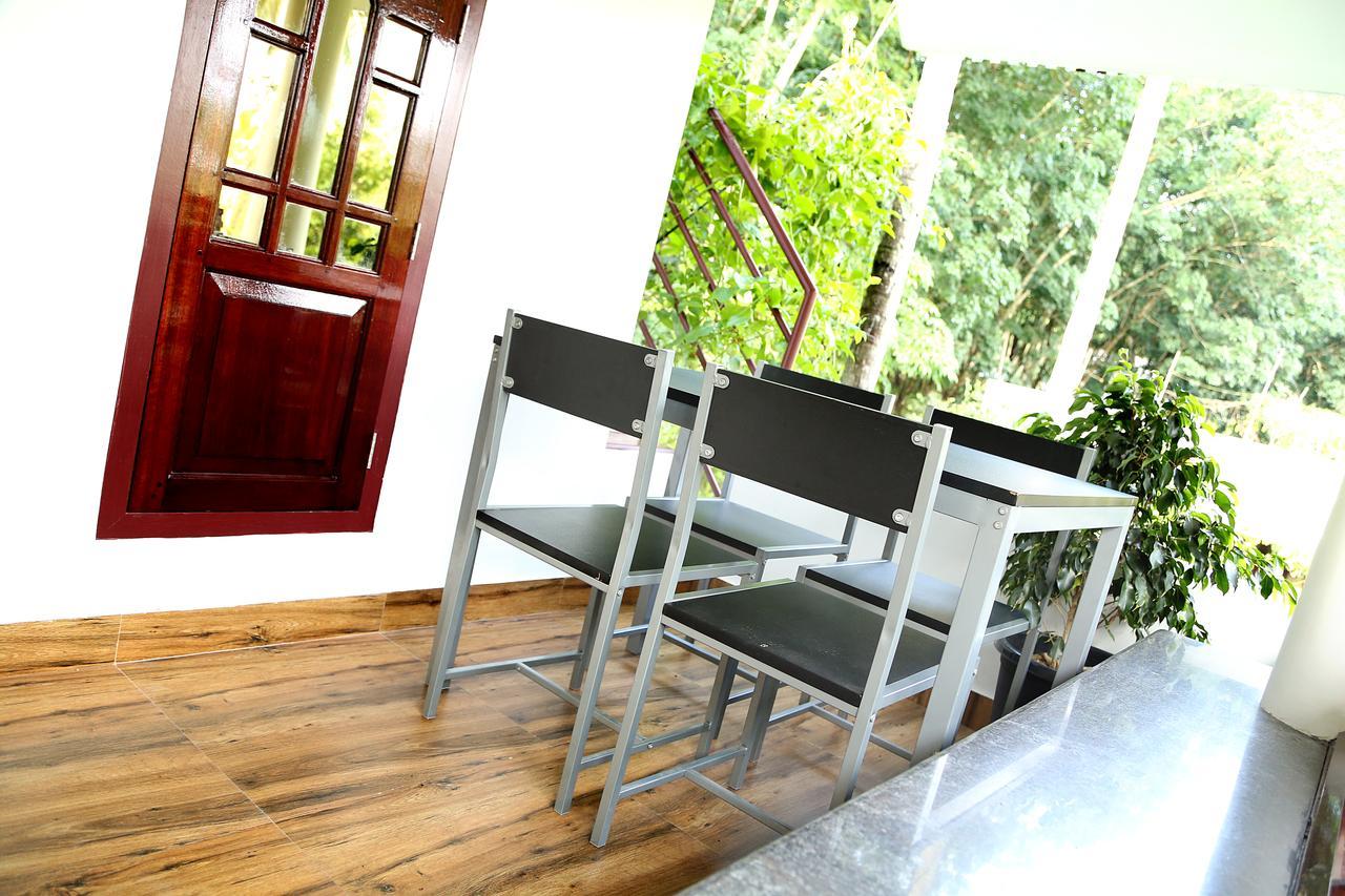 Amritham Holidays Homestay Trivandrum Thiruvananthapuram Extérieur photo